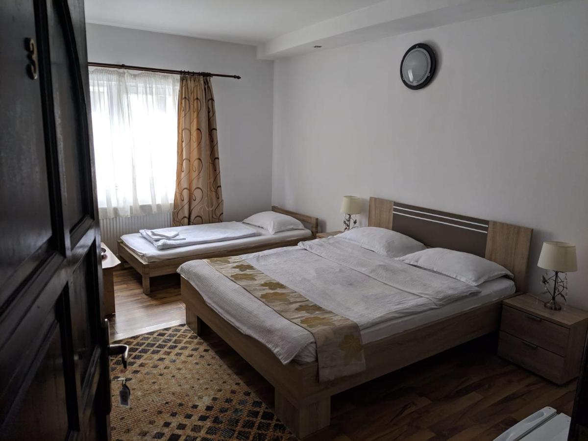 Pension Casa Samurai Brasov Luaran gambar