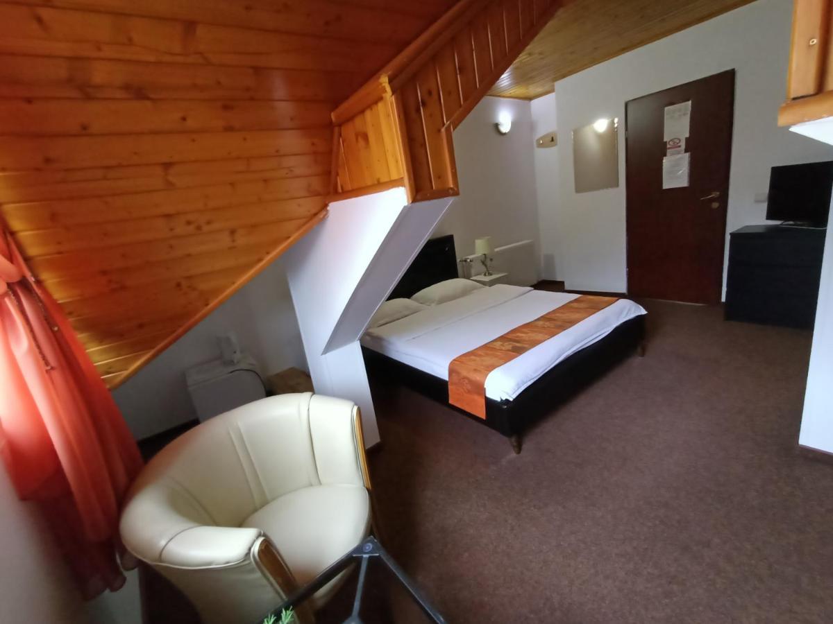 Pension Casa Samurai Brasov Luaran gambar