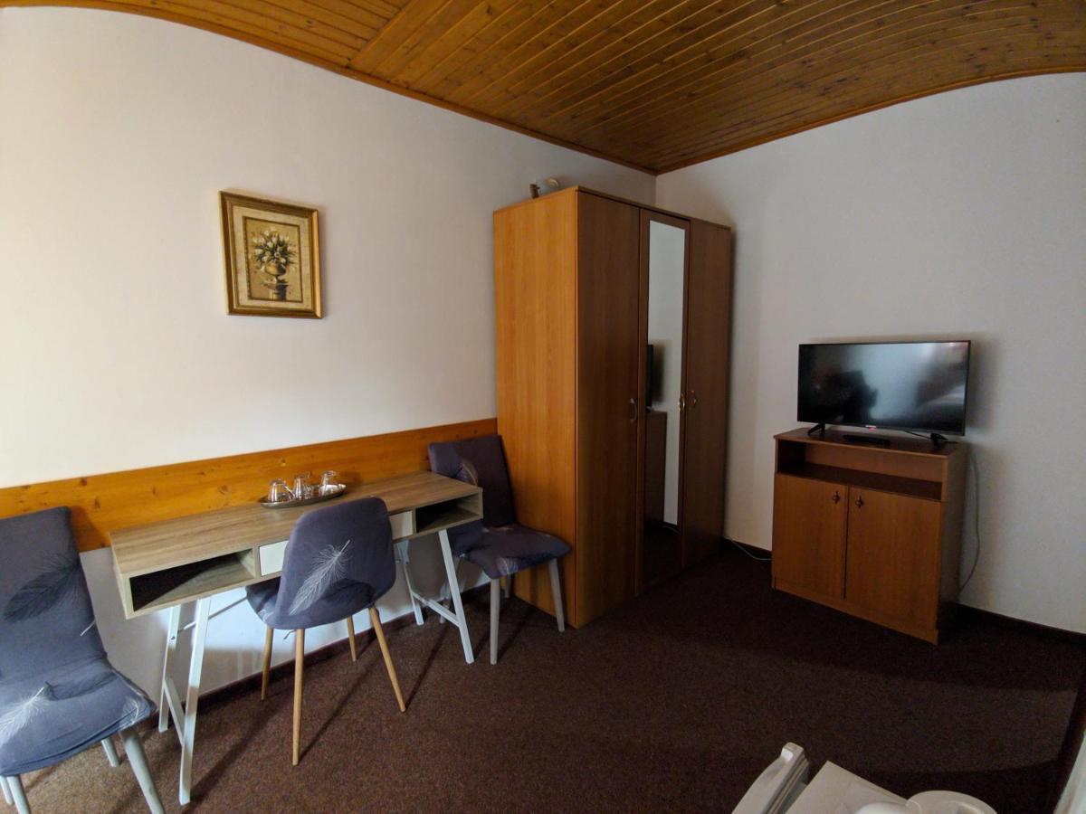 Pension Casa Samurai Brasov Luaran gambar