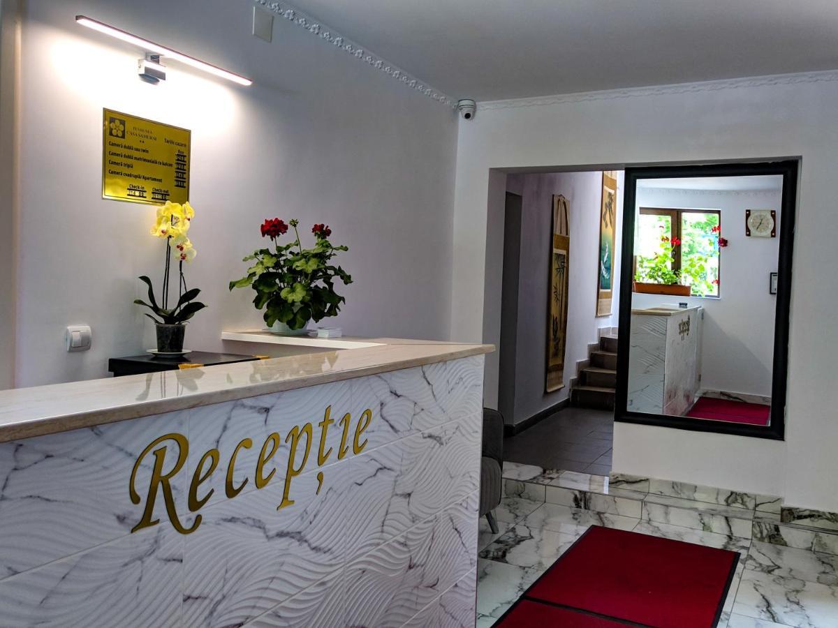 Pension Casa Samurai Brasov Luaran gambar