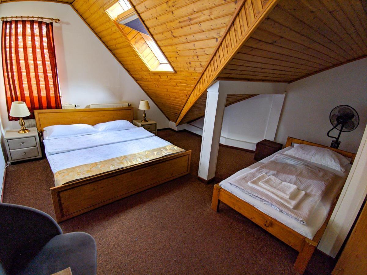 Pension Casa Samurai Brasov Luaran gambar